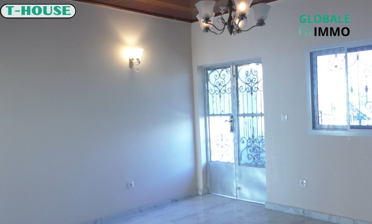 Maison de 4 chambres à Douala Bonabéri (block 4) chefférie Bipelle